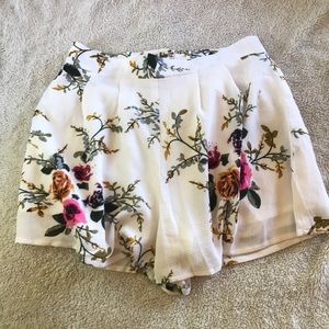 Floral pattern shorts